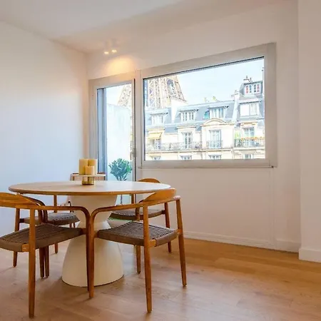 Tour Eiffel View - Luxury 6p Paris