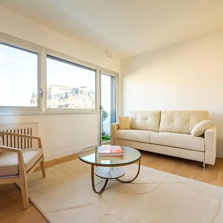 Tour Eiffel View - Luxury 6p 아파트 파리